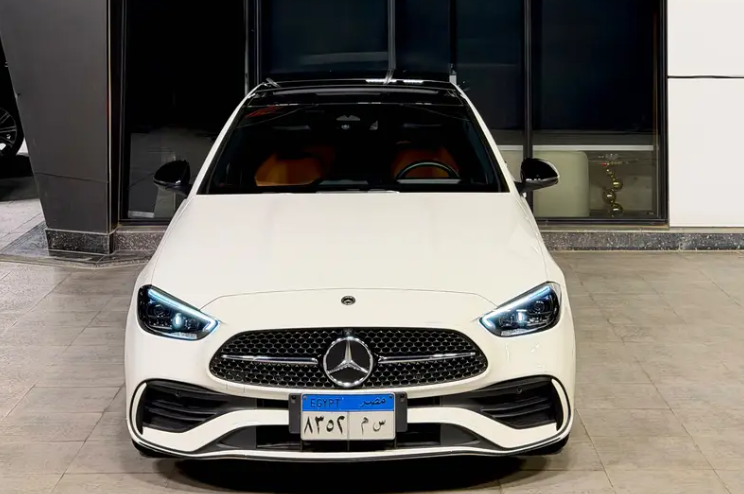 Mercedes-Benz C200 2023