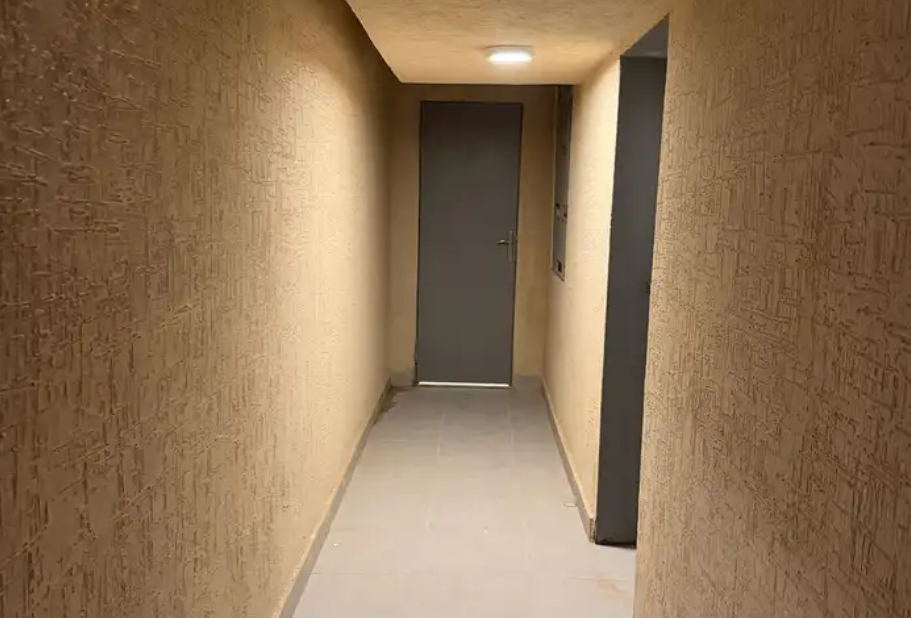 للإيجار غرفه سائق سواق حارس