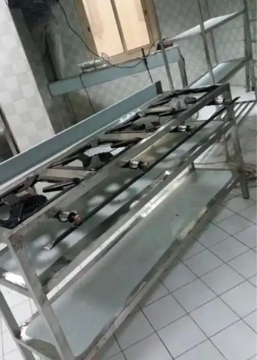 فني تجهيزات مطاعم ومطابخ وكفتيريات وجميع اعمال الاستيل