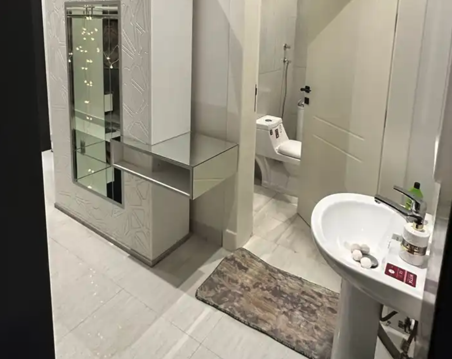 شقة مؤثثة للإيجار