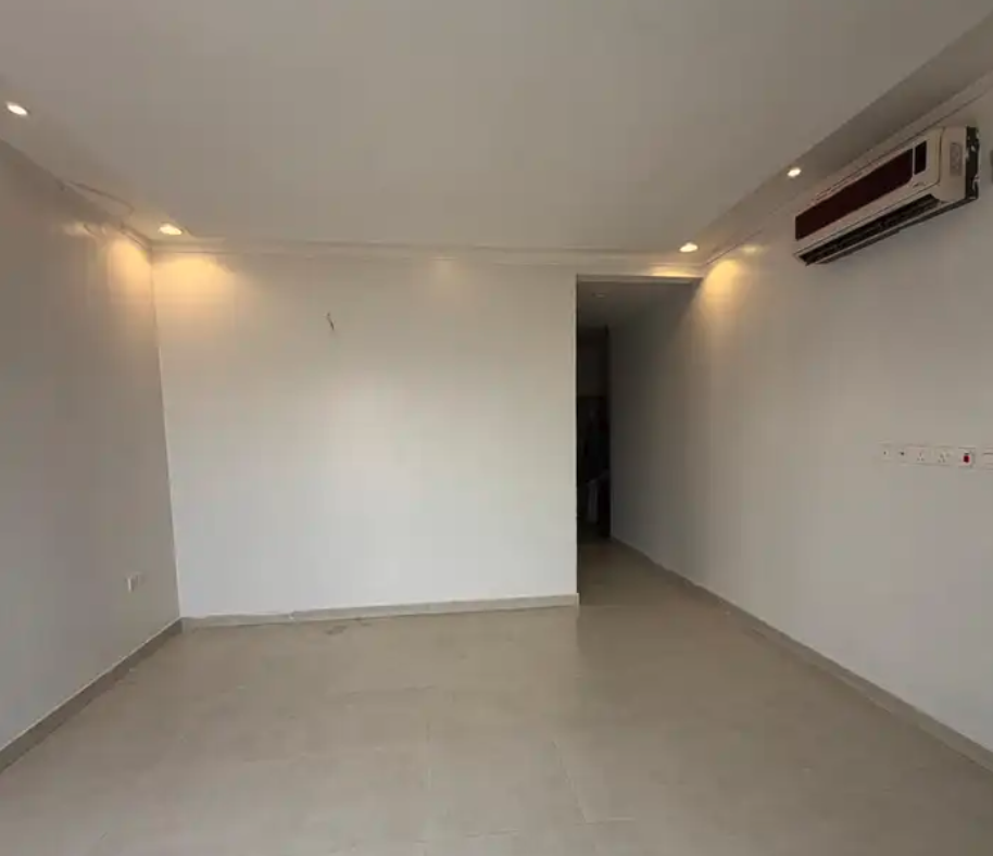 شقة للايجار في حي طويق بمكيفات