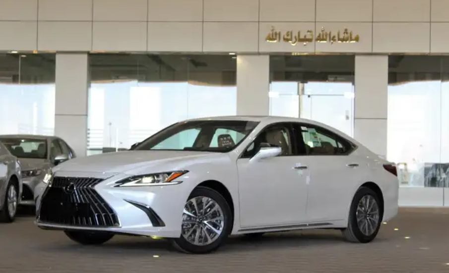 لكزس-ES250 AA-خليجي-2025-جناح-تشغيل عن بعد-ازياق جانبيه