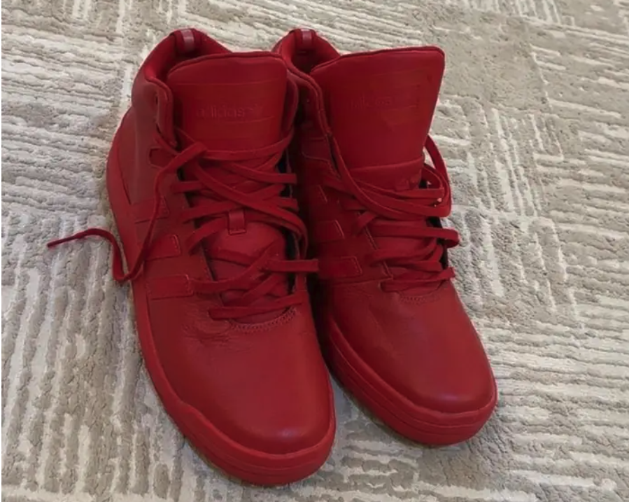 جزمة اديداس الاصلية