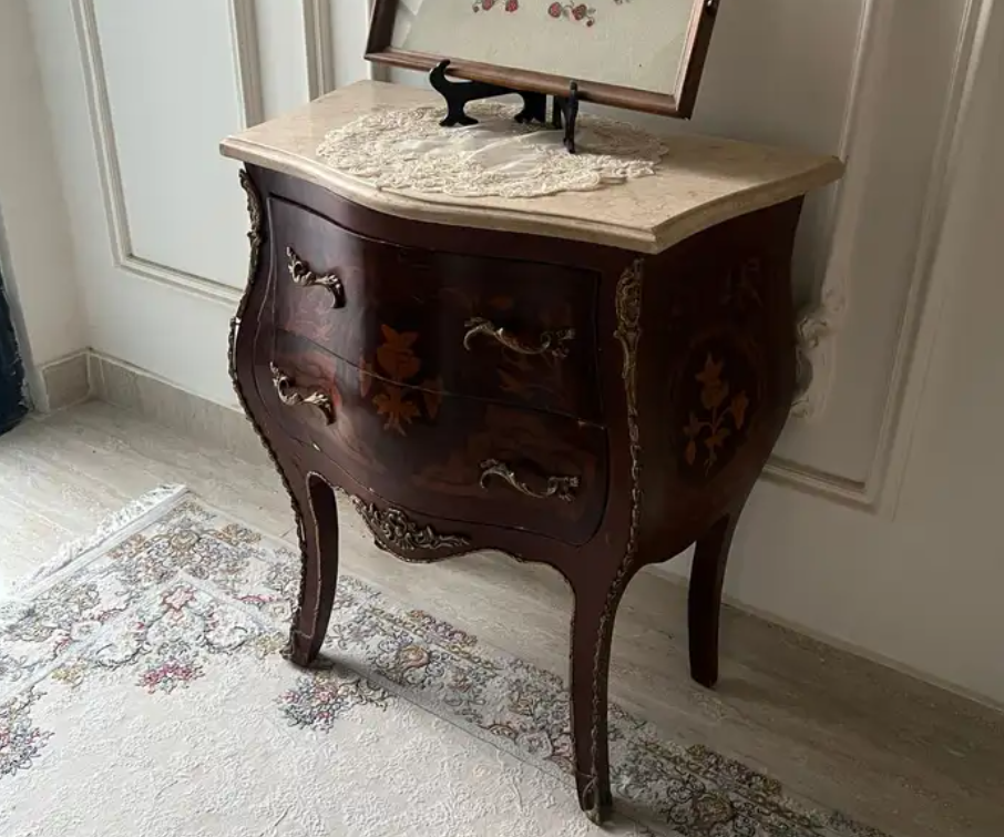 كونسول انتيك كلاسيك