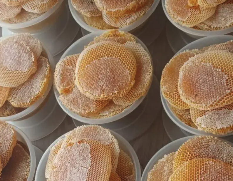 عسل أصلي بلدي من تهامة عسير