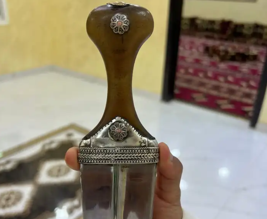 جنبيه نجراني قديم زراف