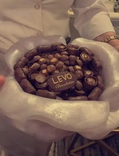 صواني حلى للمناسبات والحفلات للبيع