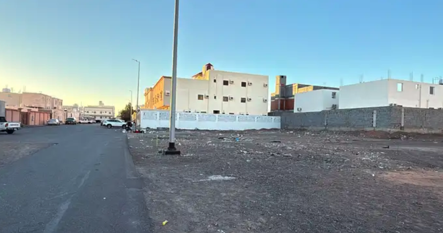 ارض سكنية للبيع في حي العزيزية مخطط ت 7