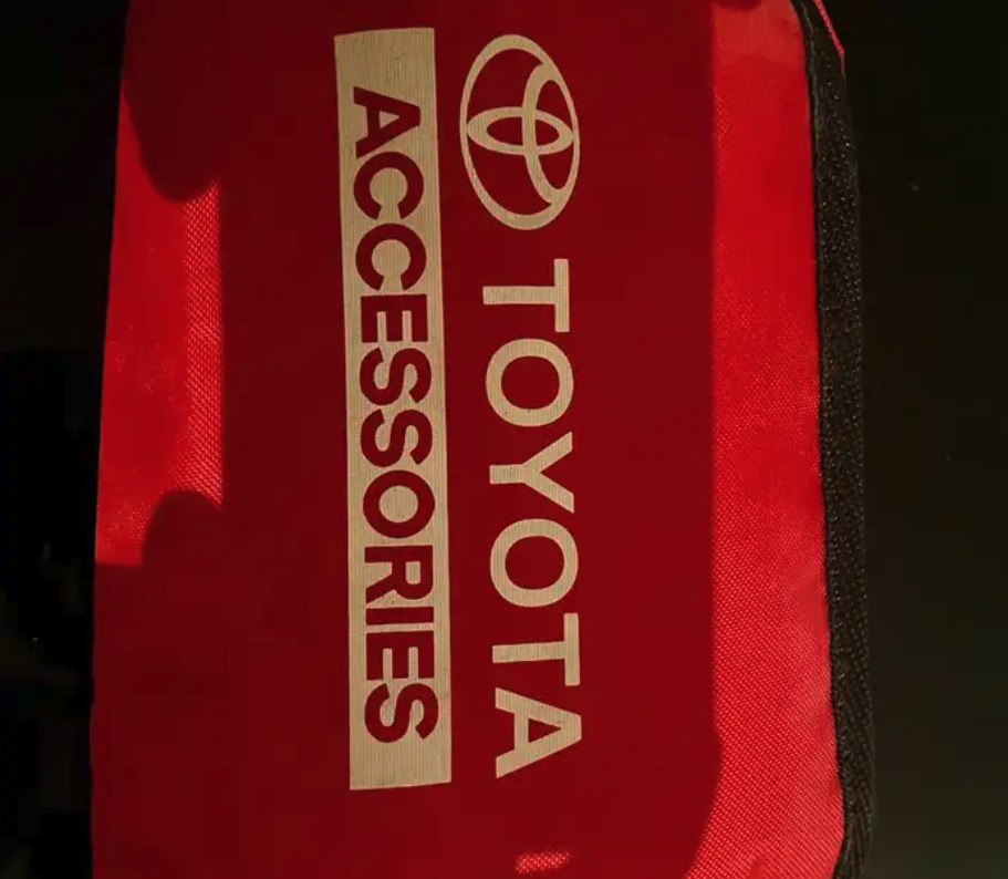 إسعافات اوليه تويوتا هايلوكس كامري جيب ربع