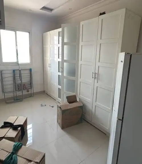 شركة نقل عفش فك وتركيب اثاث مكاتب غرف نوم مكيفات بالرياض