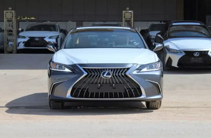 لكزس-ES250 AA-خليجي-2025-جناح-تشغيل عن بعد-ازياق جانبيه