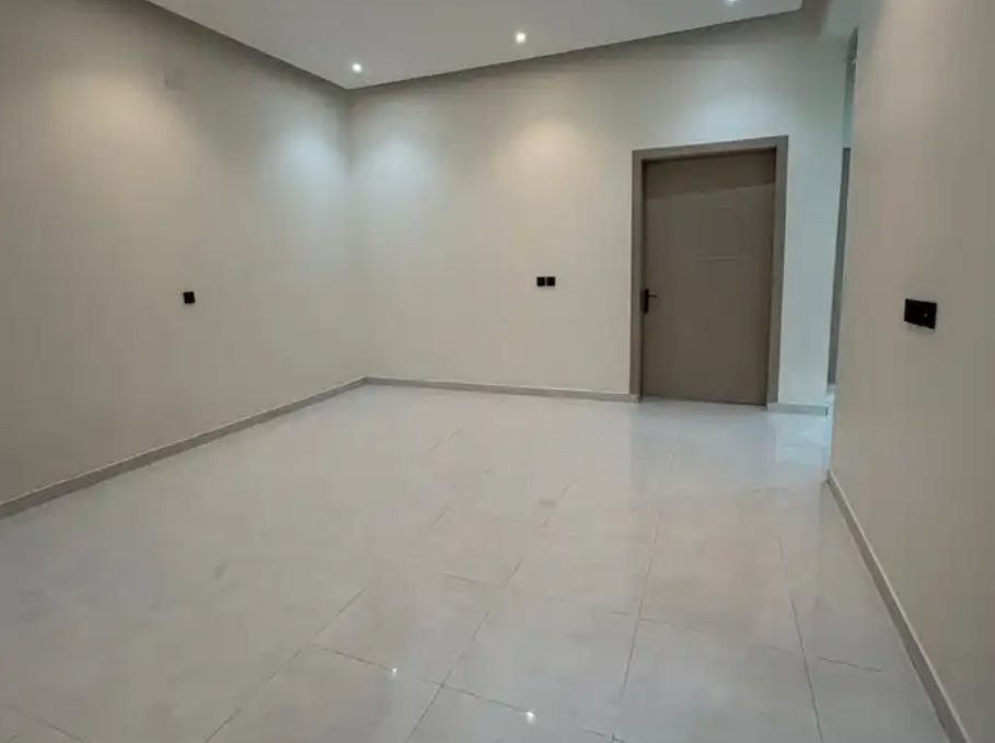 شقه ارضيه حي المدائن لليجار