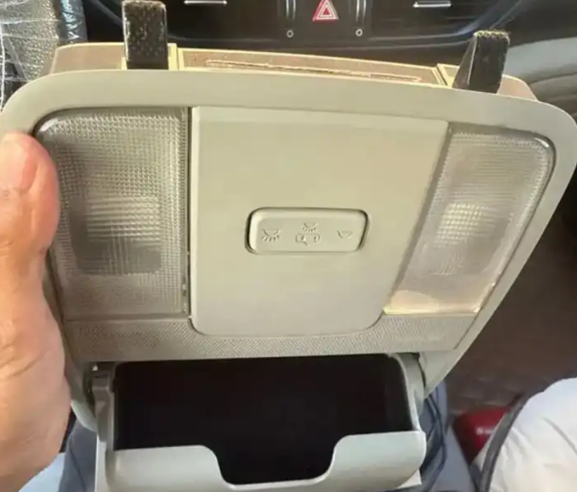 بيت نضاره سيراتو استاندر موديل 2021