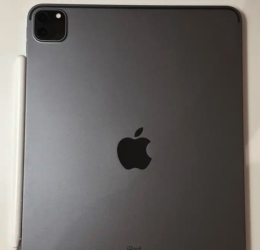 ايباد برو 11 256GB استعمال نظيف