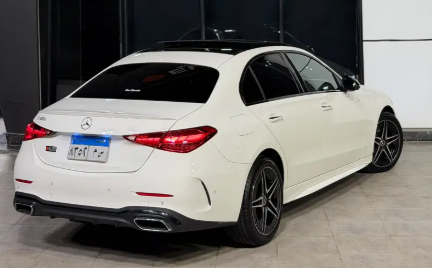 Mercedes-Benz C200 2023