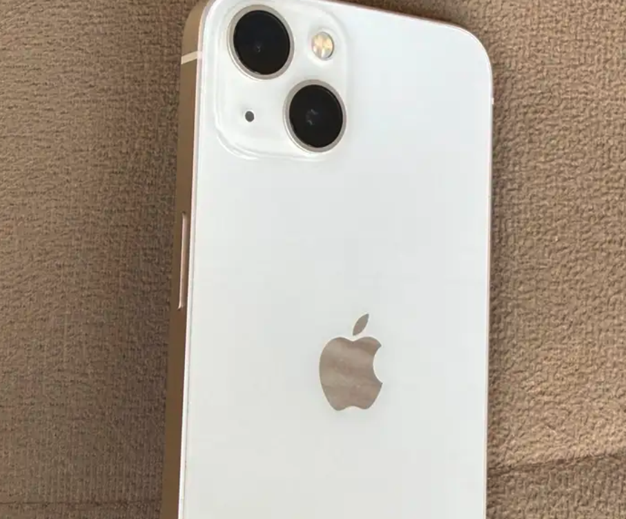 ايفون 13 عادي البيع