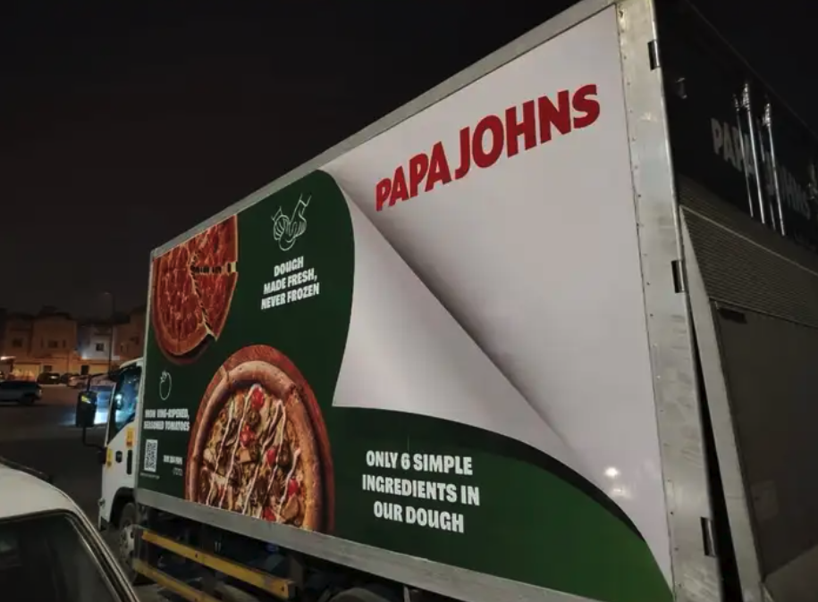 تصميم وطباعة استكر سيارات