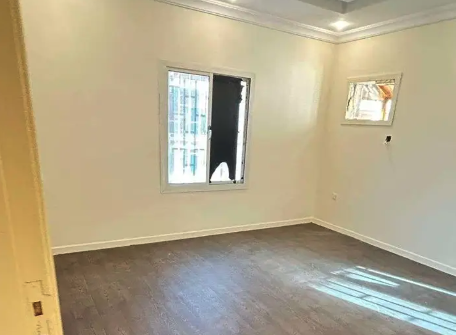 شقق للاجار السنوي بحي السلامة