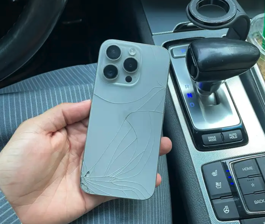 ايفون 15 برو 256