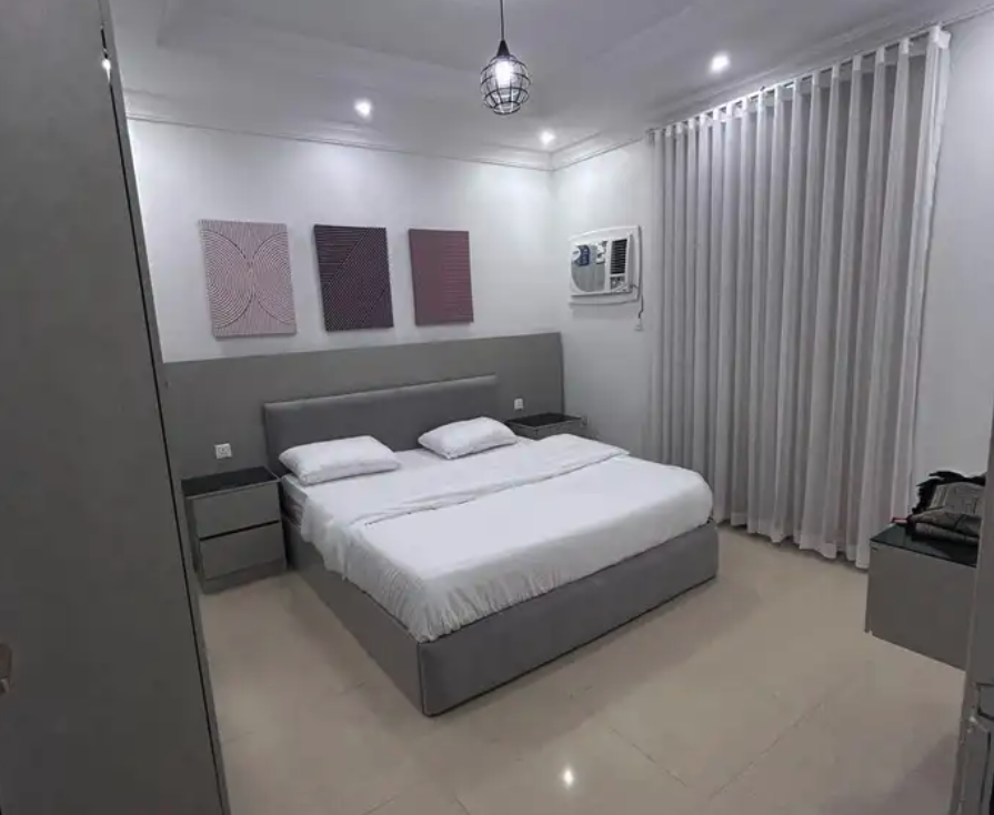 شقق مؤثثة غرفتين وصاله وغرفة وصالة وغرفة صغير للايجار الشهر