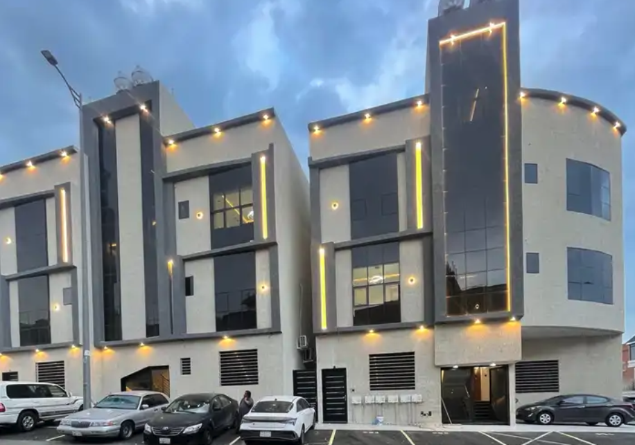 للبيع شقه علويه بسطح خاص ومصعد جاهز 480 الف ابها البديع