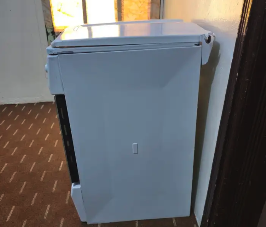 فرن كهربائي