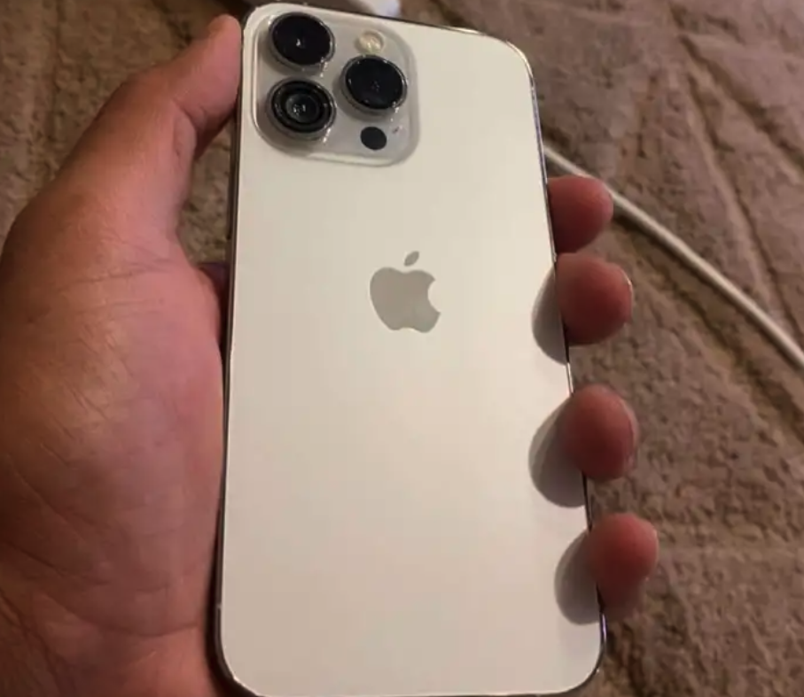 ايفون 13 برو 256 قيقا بطاريه 77