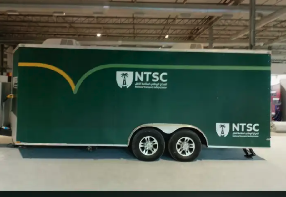 تصميم وطباعة استكر سيارات