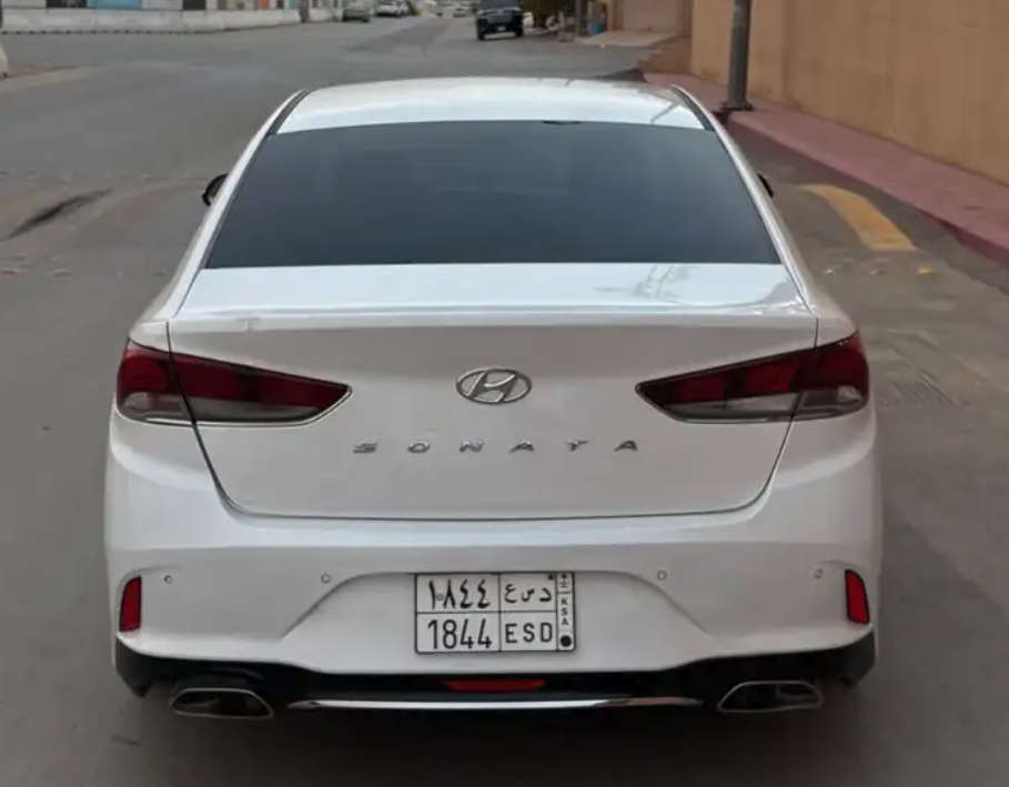 سوناتا للبيع