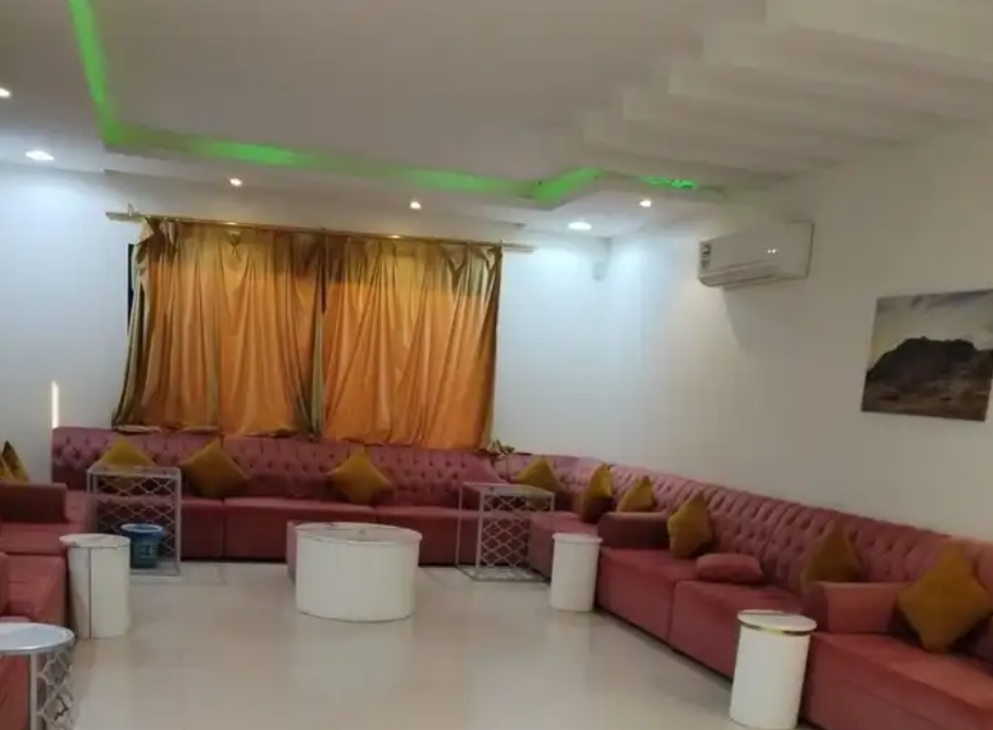شاليهات الفخامه بارتي للايجار اليومي الرياض حي الرمال