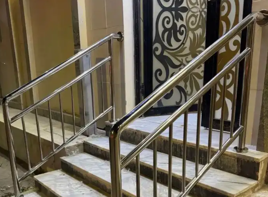 درابزين أستيل زاوية لمسه