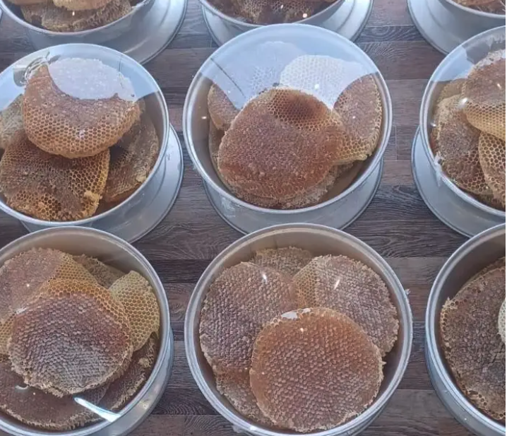 عسل أصلي بلدي من تهامة عسير