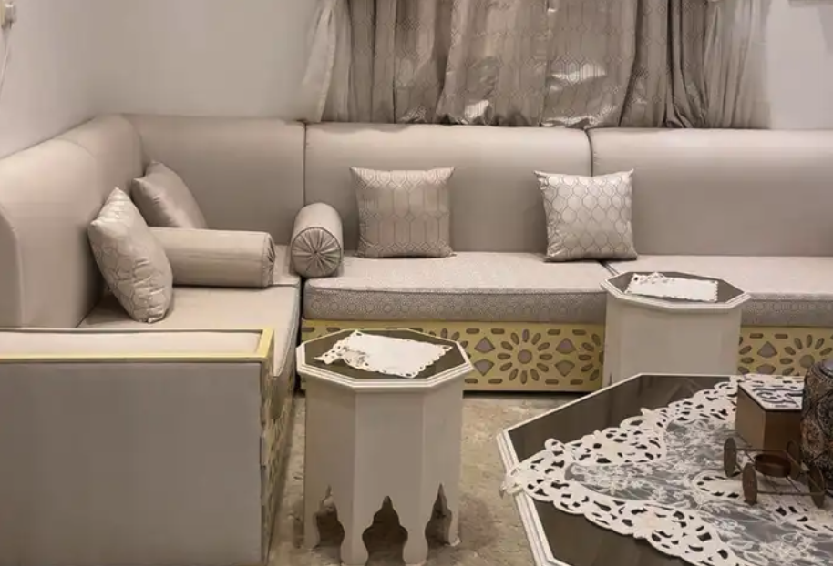 كنب مجلس وجلسة ارضية