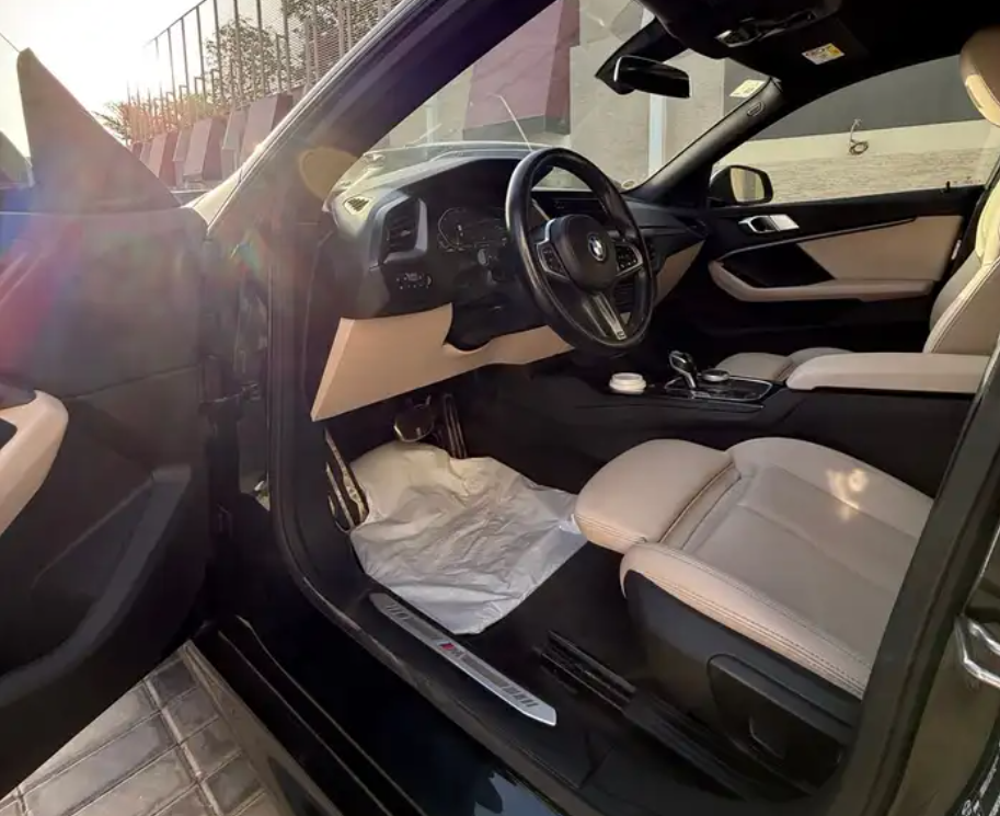 بي ام دبليو 218 I 202
