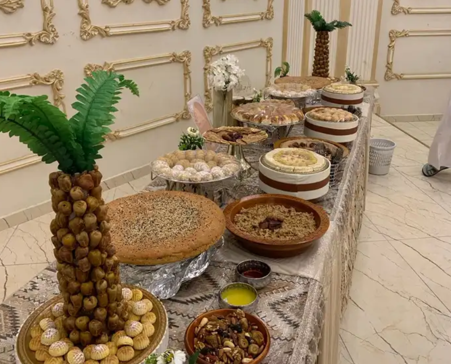 طاولة ضيافة واستقبال للمناسبات والزواجات