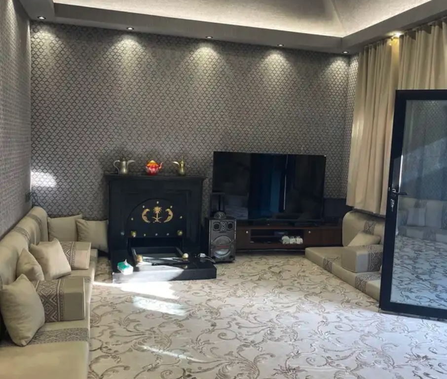 استراحه حي ظهرة نمار عند سكن وزارة الداخليه للايجار اليومي