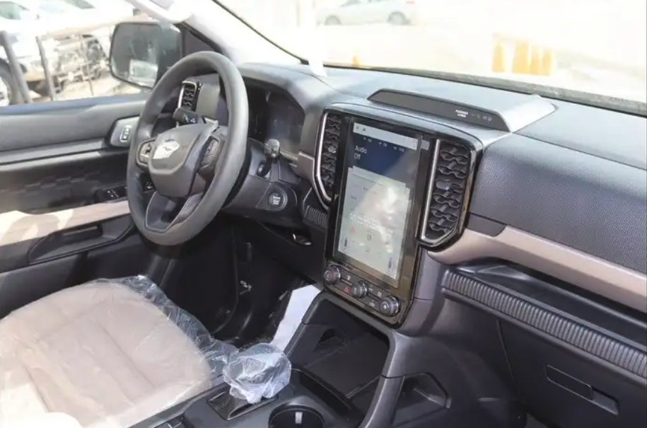 فورد ايفرست ستاندر خليجي 2025