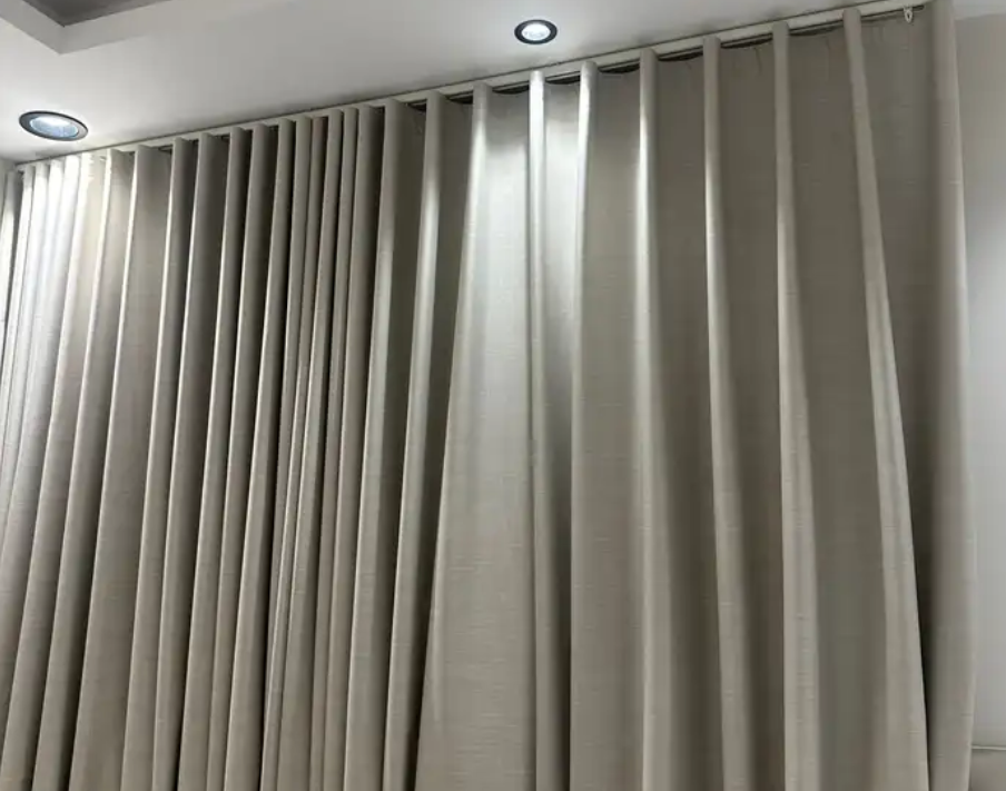 للبيع اثاث استديو