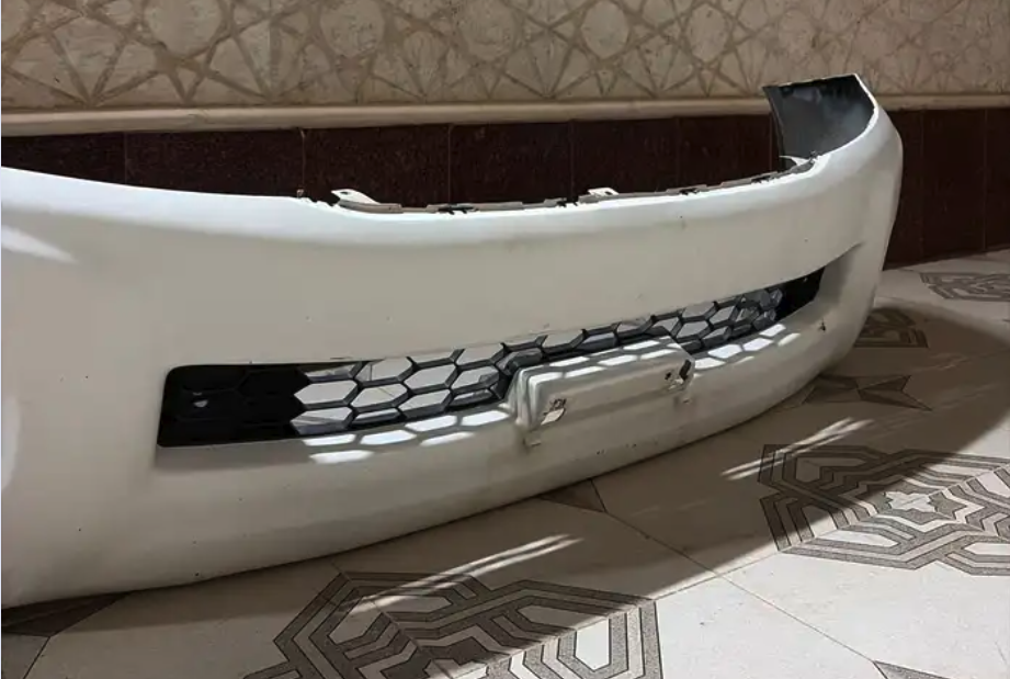 للبيع قطع غيار هايلوكس