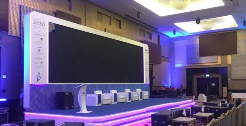 مصور فيديو احترافي للفعاليات والمعارض والمؤتمرات