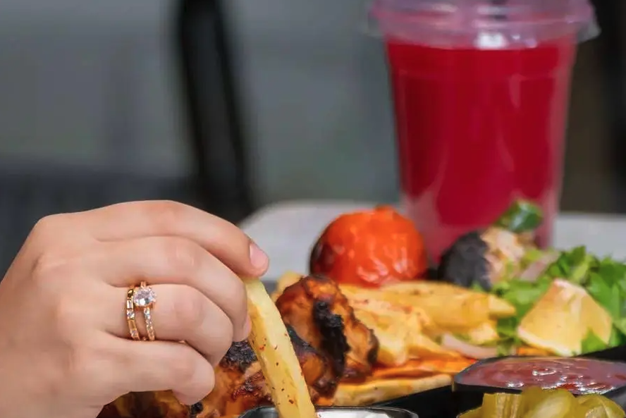 محتوى سوشال ميديا شهري ب 1300 ريال تصوير تصميم فيديو صور