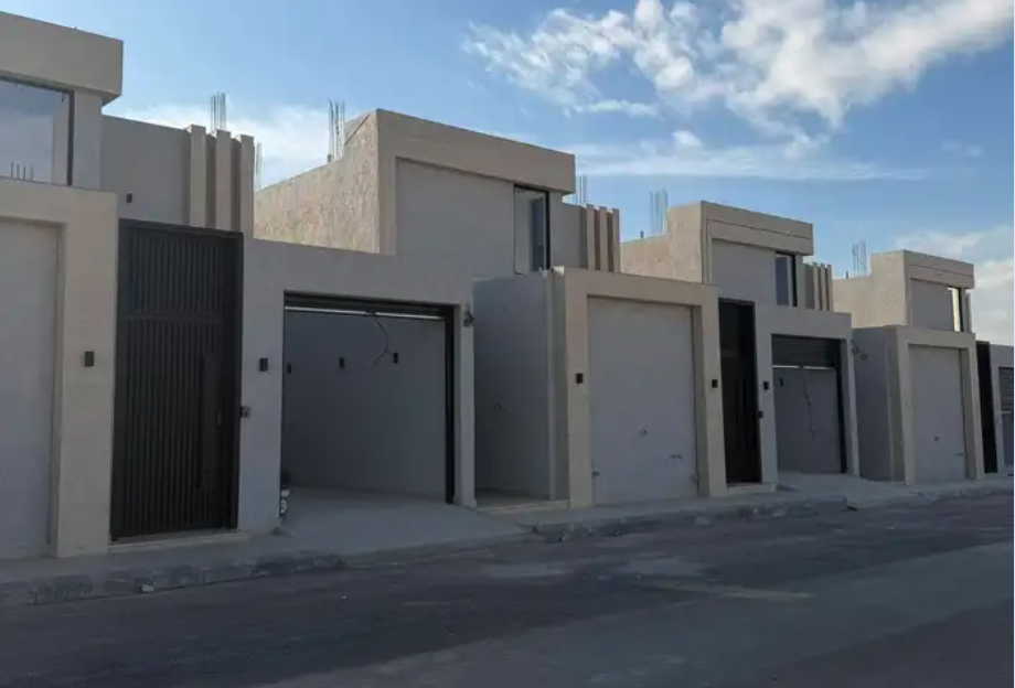 دور للبيع في مخطط النبلاء بمساحة 330م