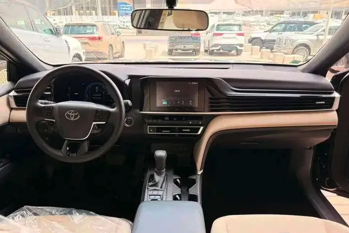 تويوتا كامرى E هايبرد خليجي 2026