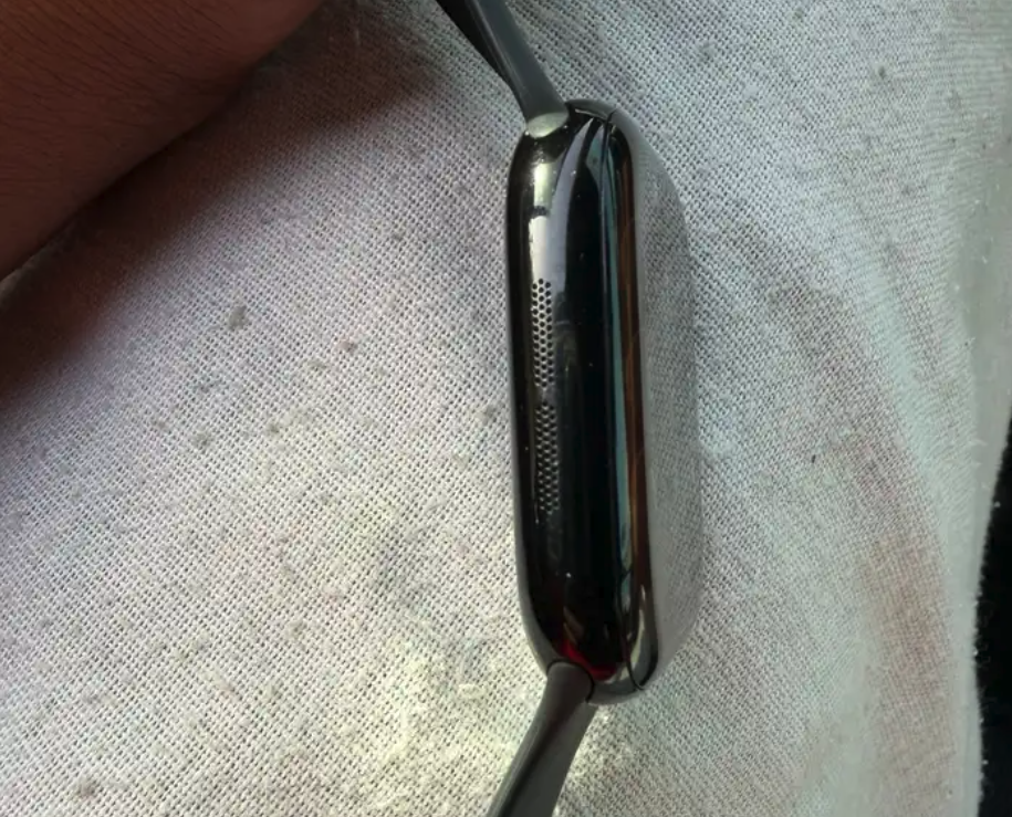 للبيع ساعة Apple Watch Series 10 مقاس 46mm نسخة GPS