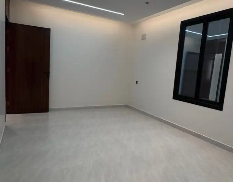 للبيع شقه دور ثانى 6 غرف vip من 500 الف حى الزهور ابها