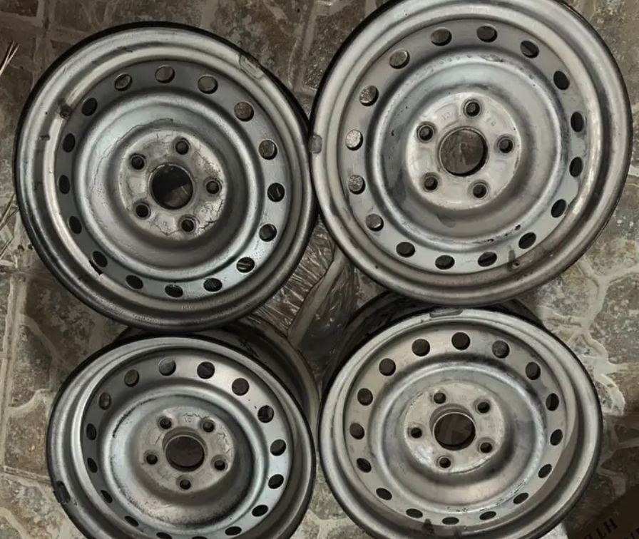 للبيع جنوط هايلكس دنقل وكاله