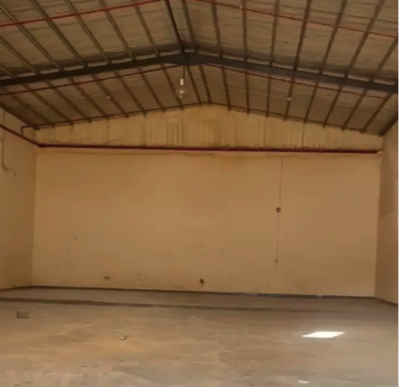 مستودع للايجار 330 م الايجار 80 الف