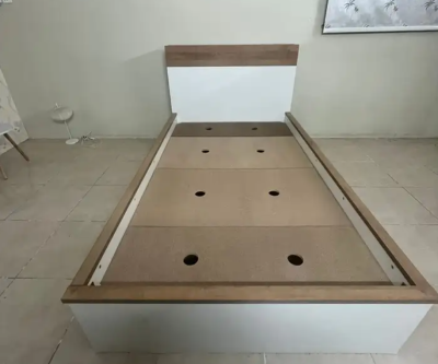 للبيع غرفة نوم