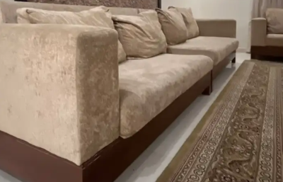 كنب للبيع ملاحظه بسيطه فيه بس