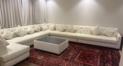 كنب بيج كامل مع طاولة - جديد